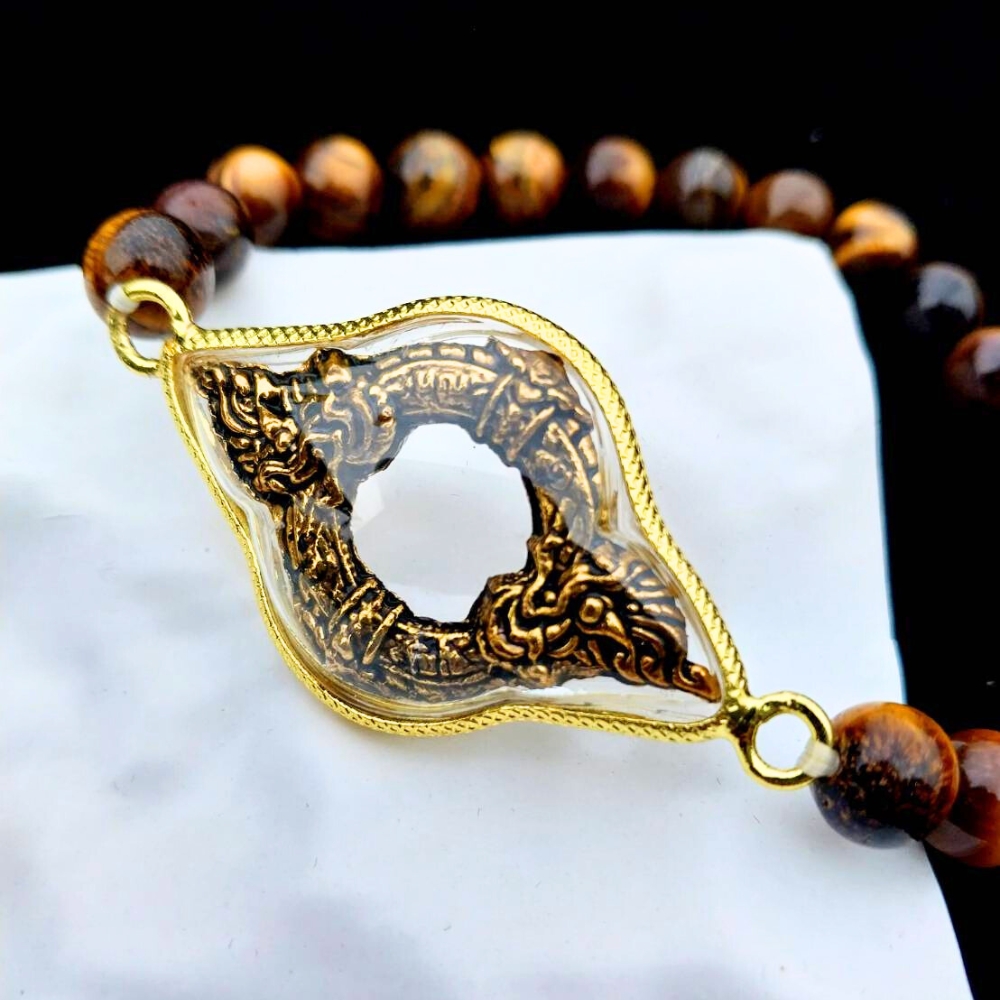 สร้อยข้อมือหินตาเสือ พร้อมจี้พญานาค